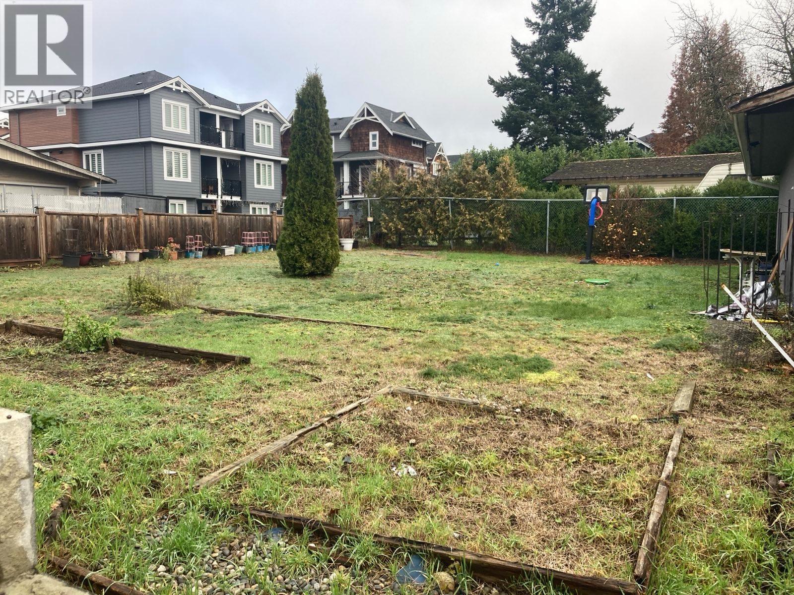Photo 8 of Upper 2165 Prairie Avenue, Port Coquitlam BC