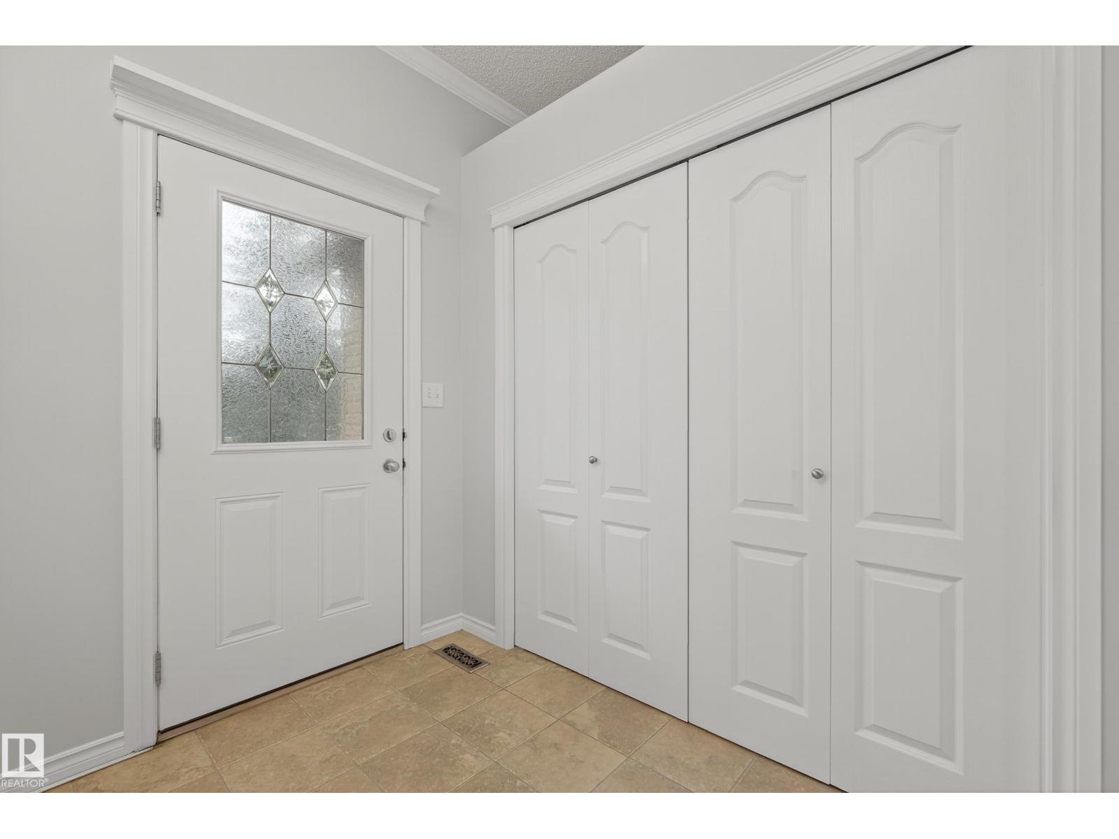 Photo 3 of 8 Chaplin Ln, Sherwood Park AB