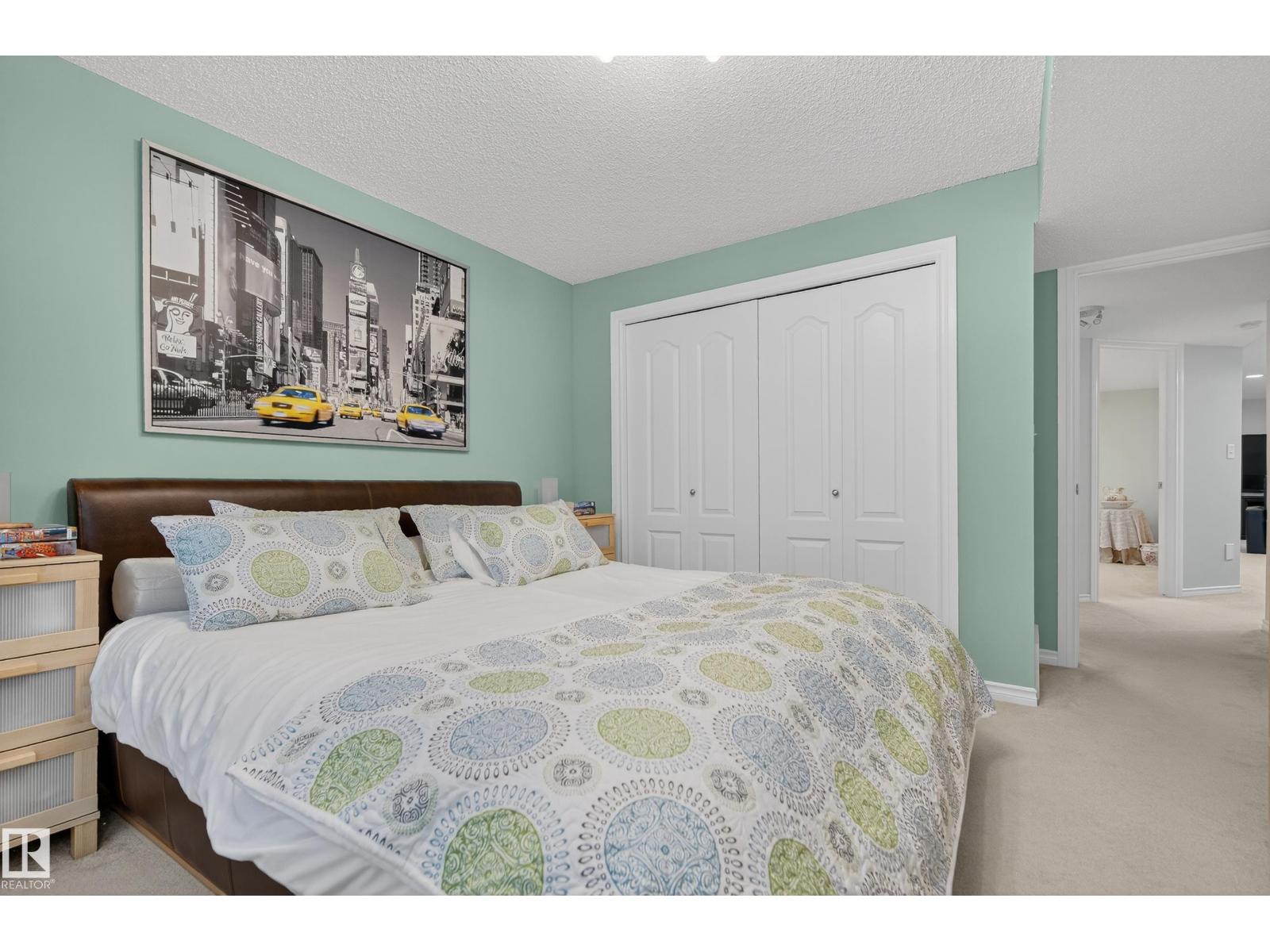 Photo 38 of 8 Chaplin Ln, Sherwood Park AB