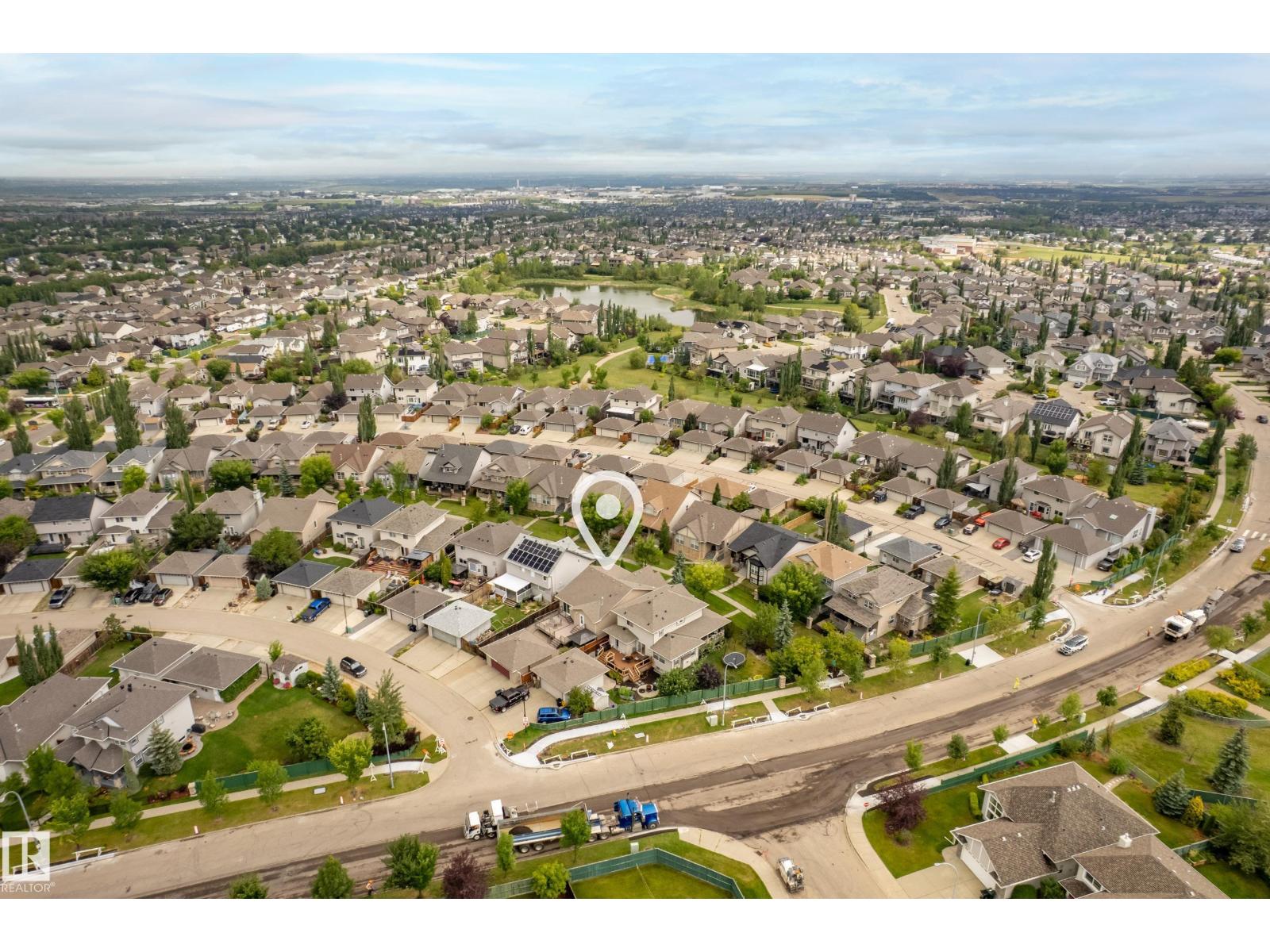 Photo 48 of 8 Chaplin Ln, Sherwood Park AB