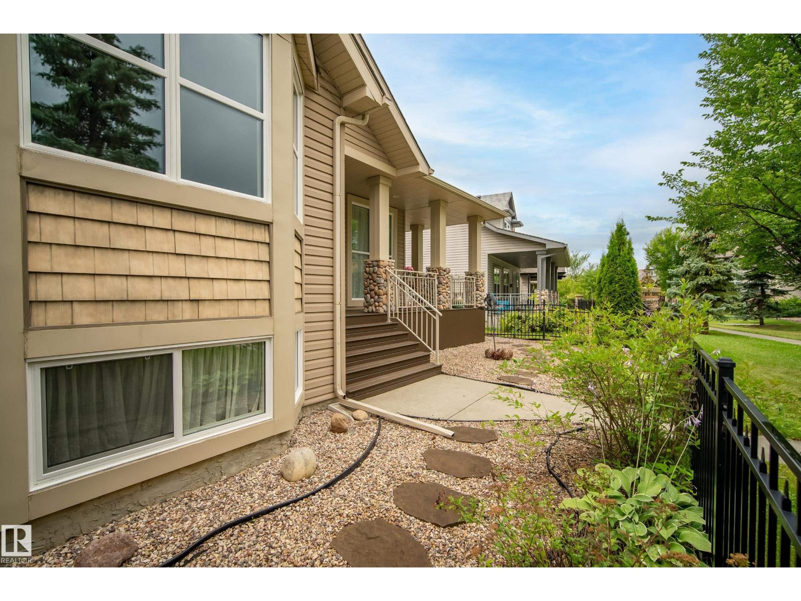 Photo 52 of 8 Chaplin Ln, Sherwood Park AB