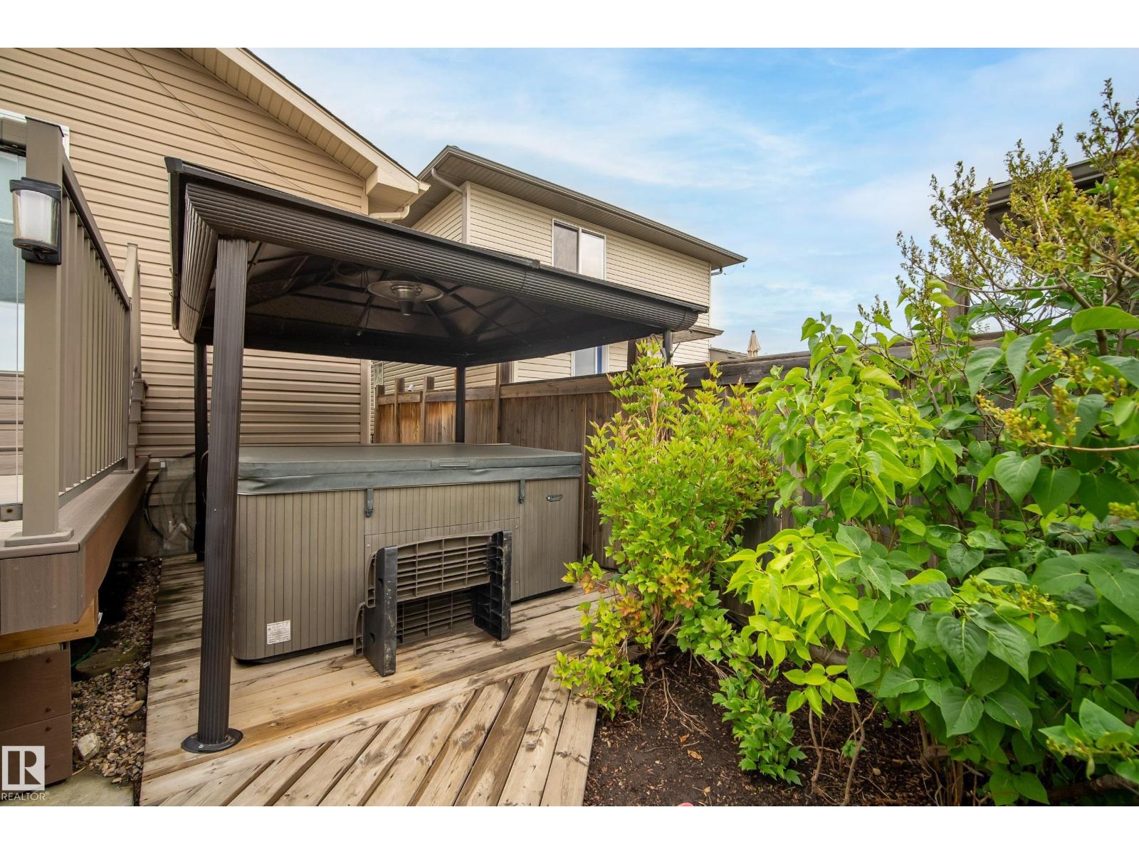 Photo 58 of 8 Chaplin Ln, Sherwood Park AB