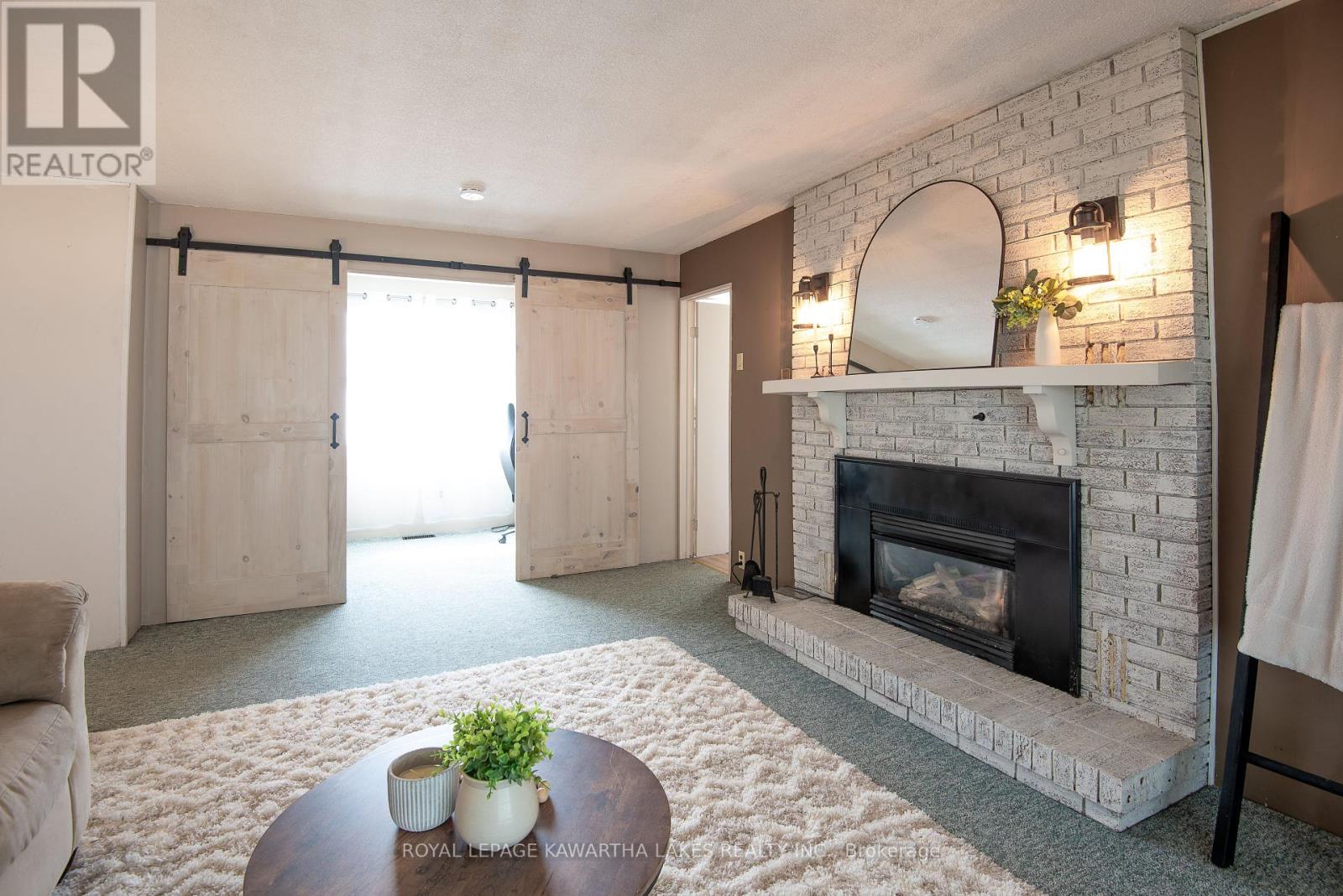Photo 2 of 85 Thomas Drive, Kawartha Lakes ON