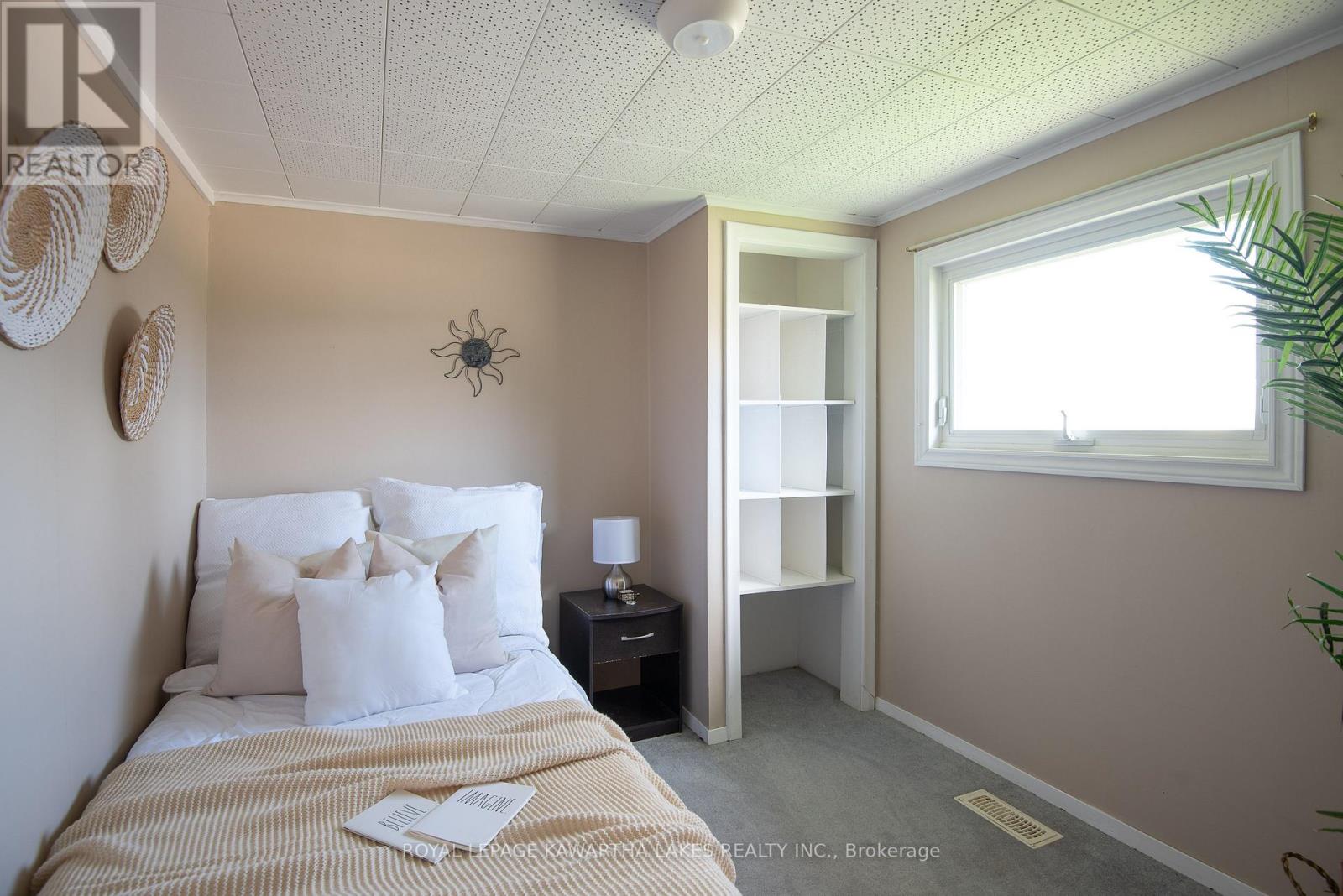 Photo 11 of 85 Thomas Drive, Kawartha Lakes ON