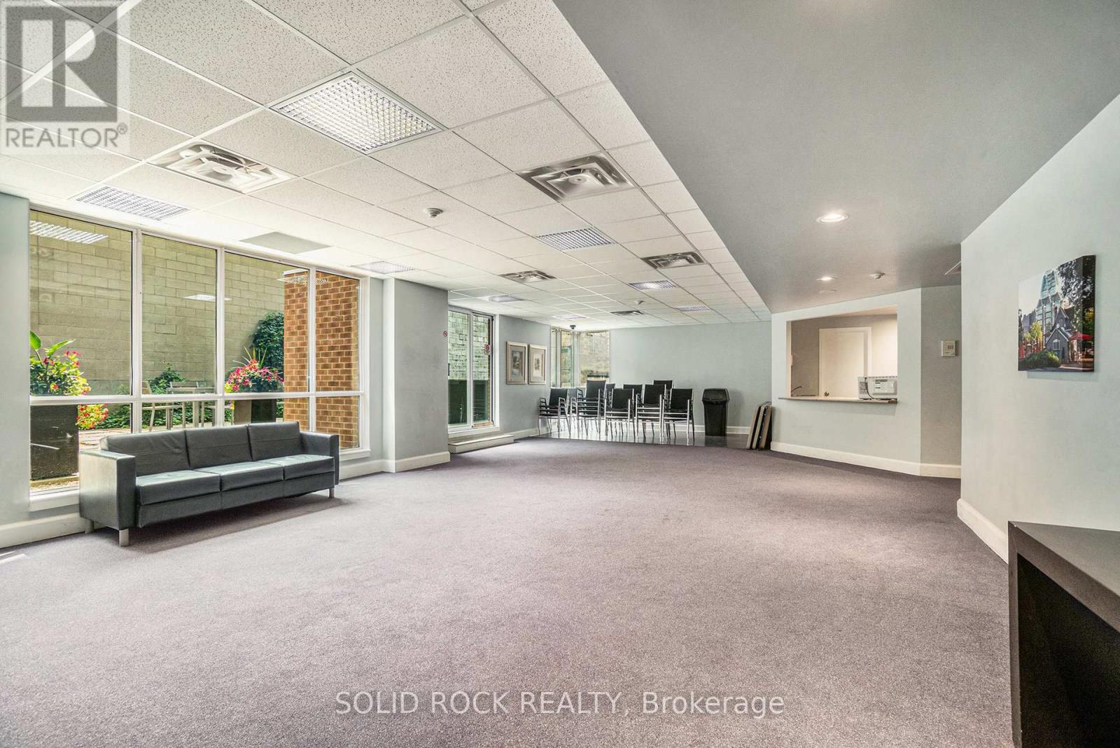 Photo 14 of 202 134 York Street, Ottawa ON