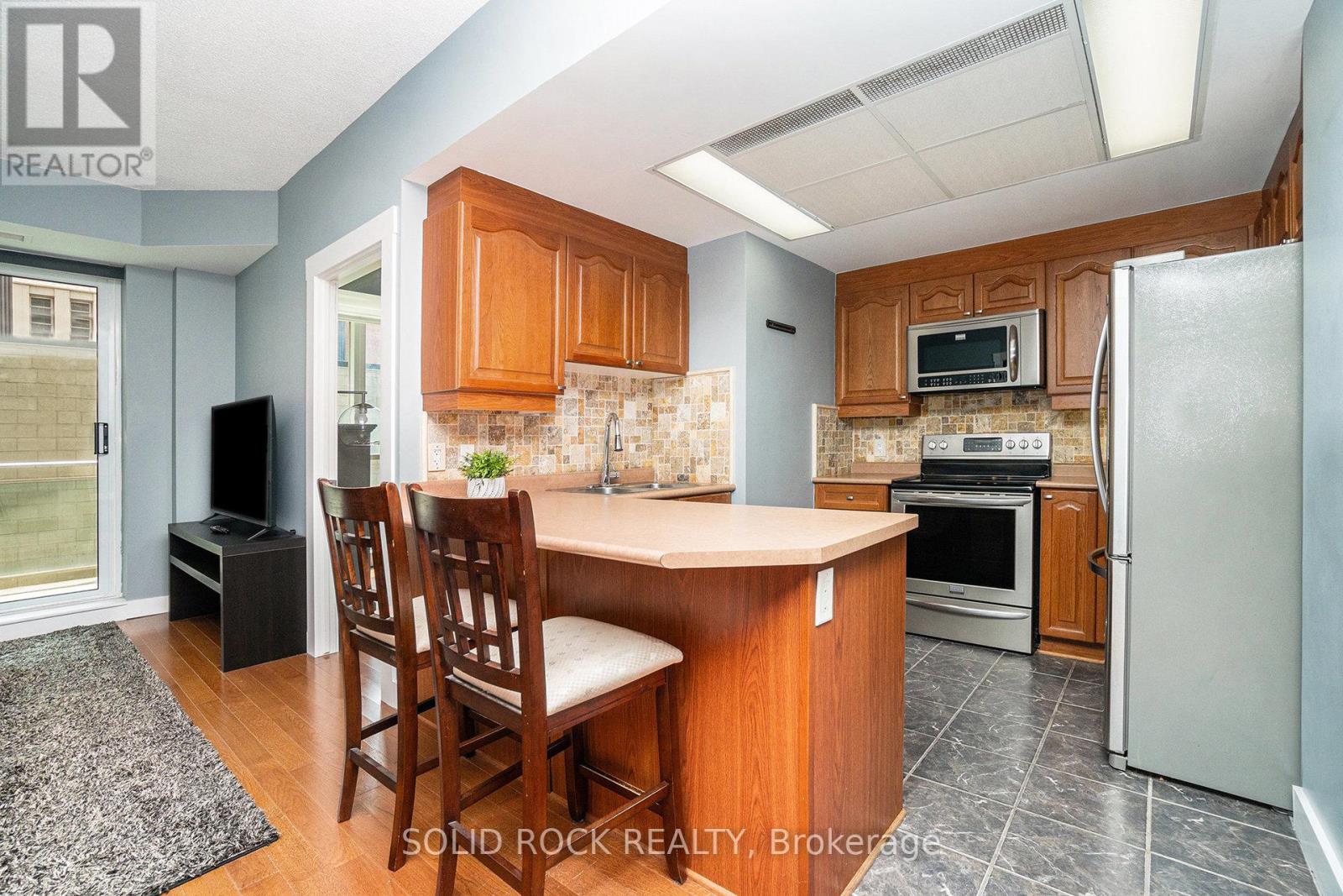 Photo 21 of 202 134 York Street, Ottawa ON