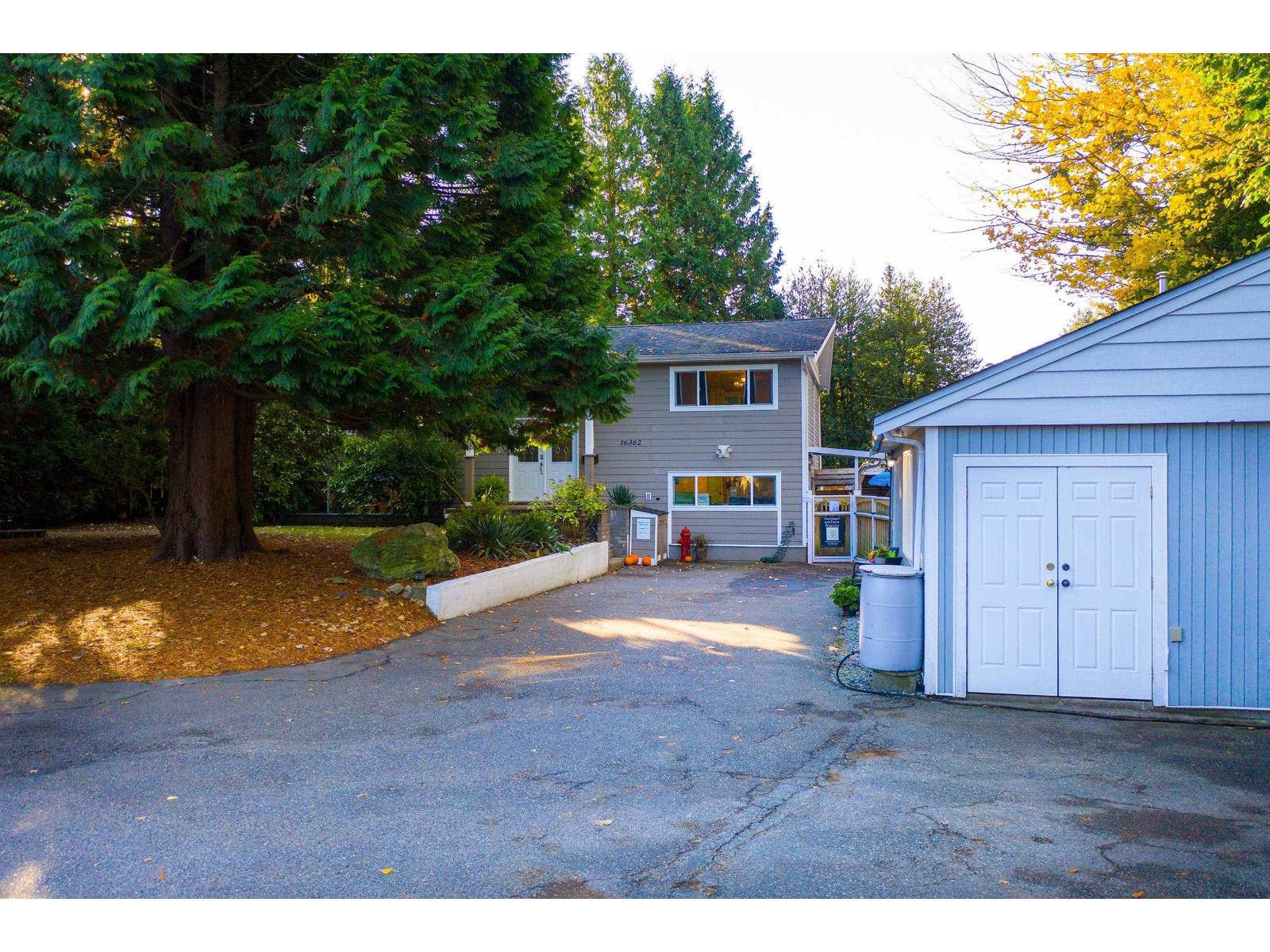 Photo 10 of 16362 14 A Avenue, Surrey BC