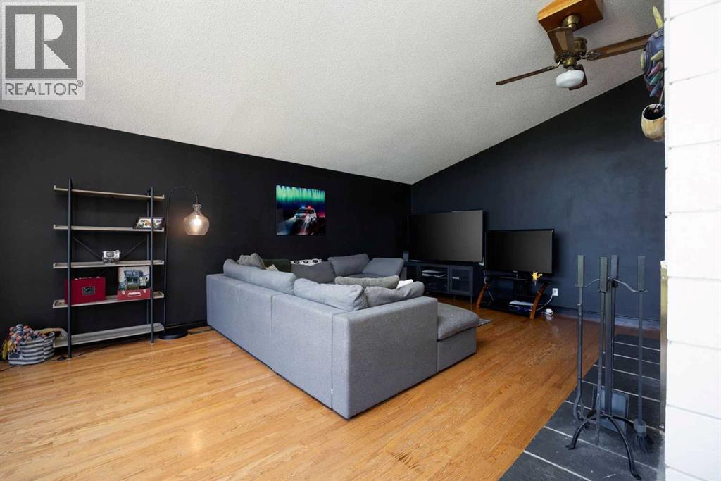 Photo 7 of 108 Romar Street, Fort Mcmurray AB
