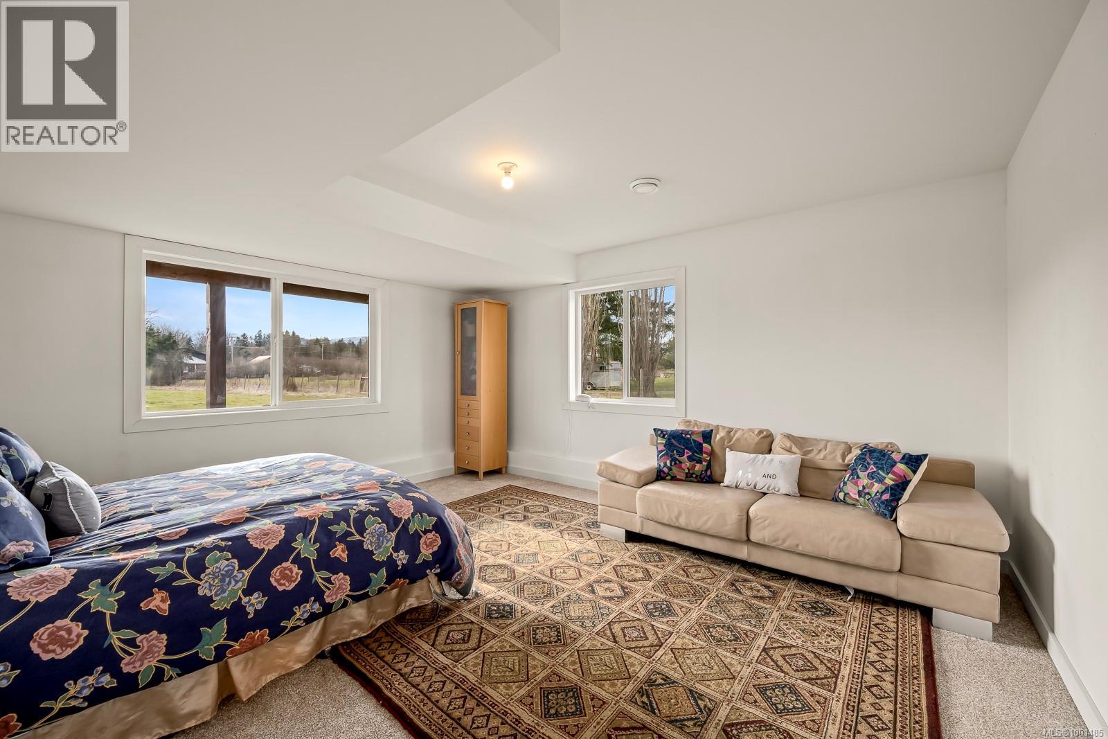 Photo 7 of 4754 Headquarters Rd, Courtenay BC