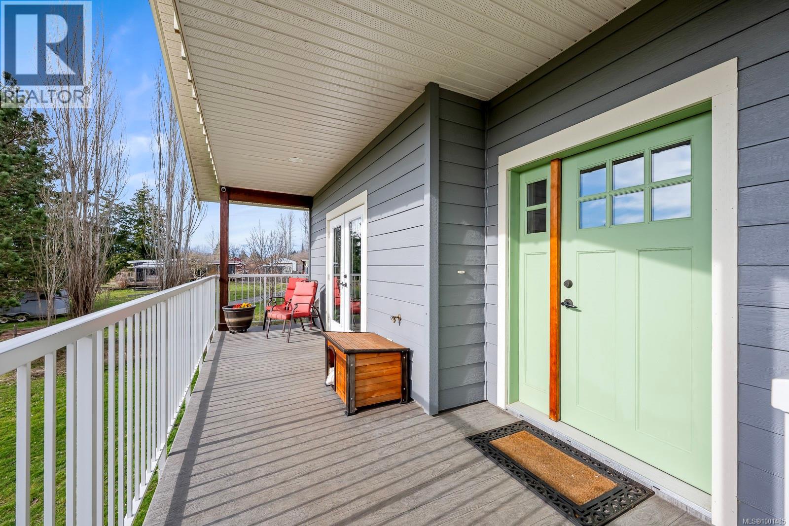 Photo 13 of 4754 Headquarters Rd, Courtenay BC