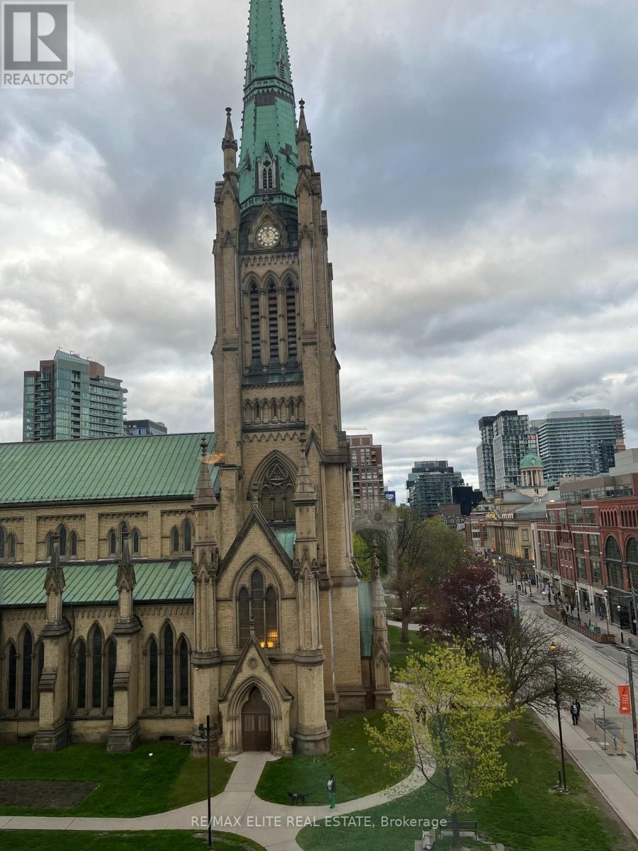 Photo 6 of 612 92 King Street E, Toronto ON
