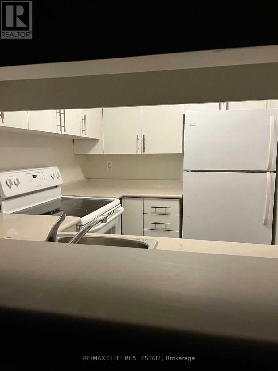 Photo 9 of 612 92 King Street E, Toronto ON