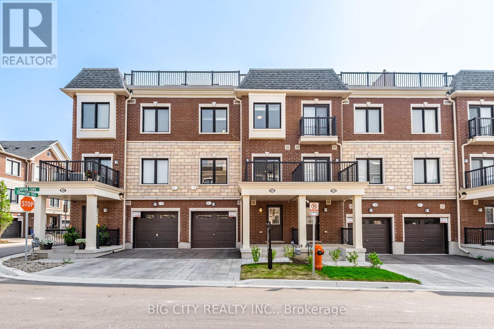 Photo 1 of 27 Canton Lane, Whitchurchstouffville ON