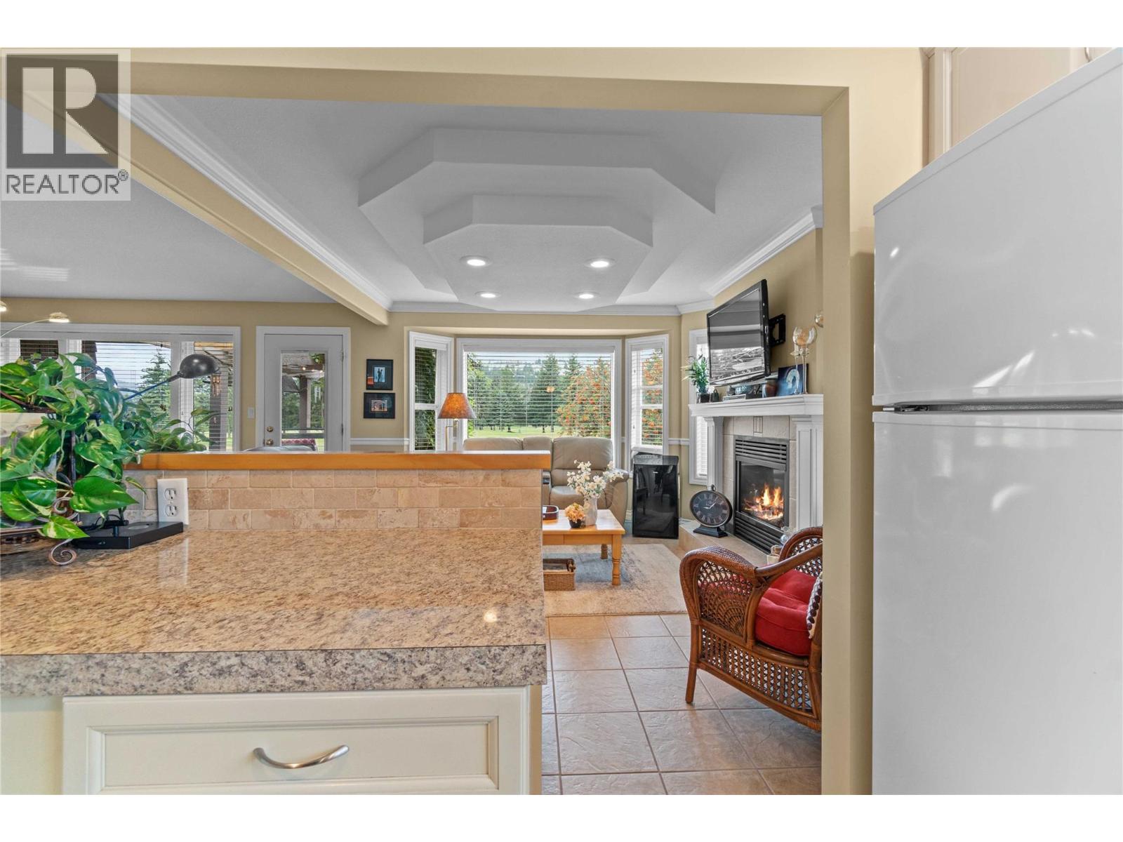 Photo 13 of 2552 Golf View Crescent, Blind Bay BC