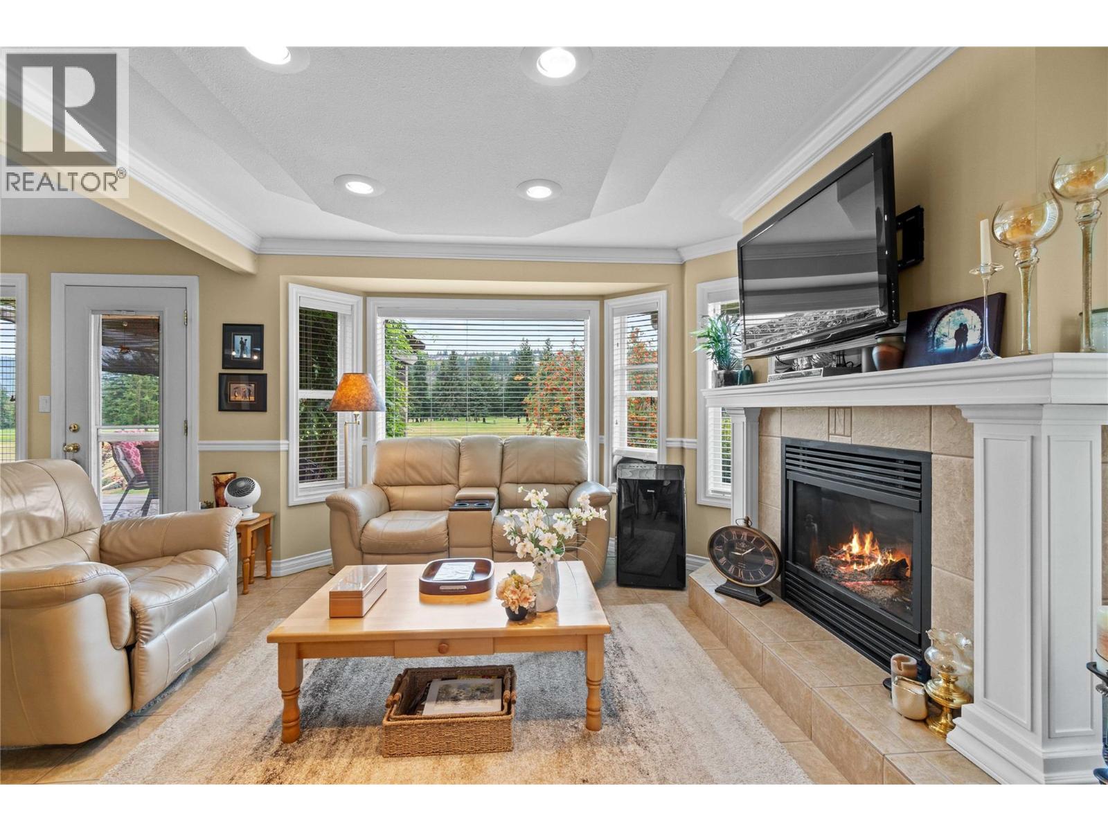Photo 15 of 2552 Golf View Crescent, Blind Bay BC