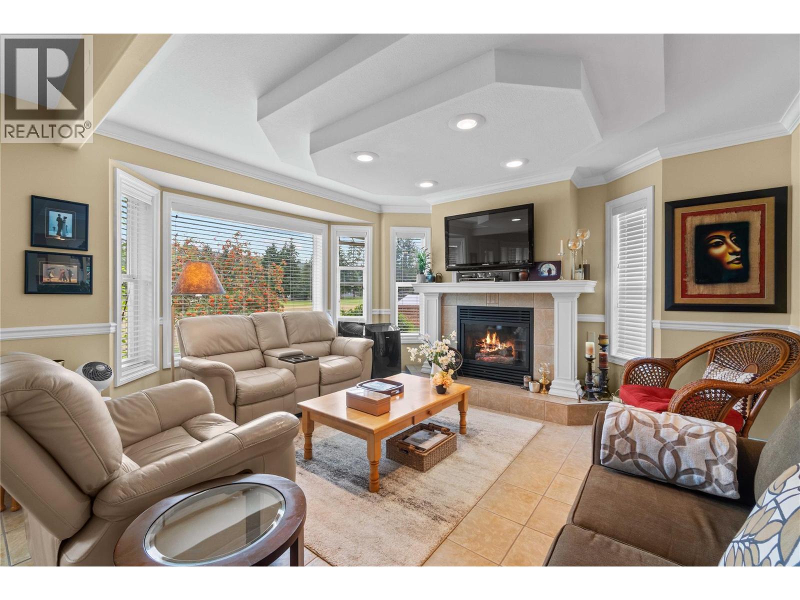 Photo 18 of 2552 Golf View Crescent, Blind Bay BC