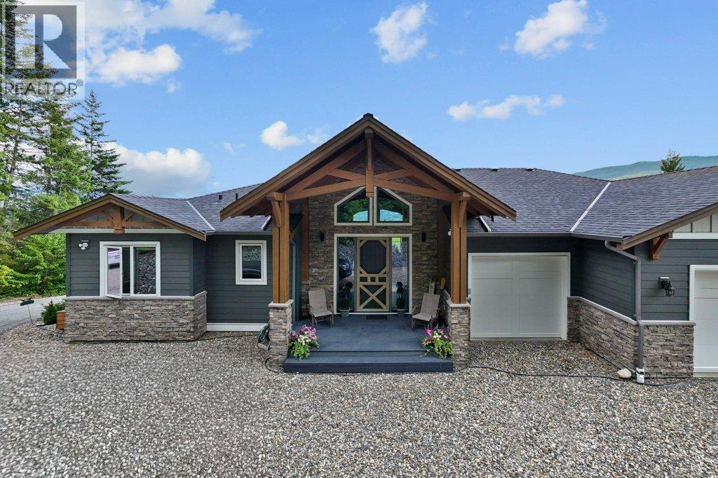 Photo 24 of 1401 65 Street Sw, Salmon Arm BC