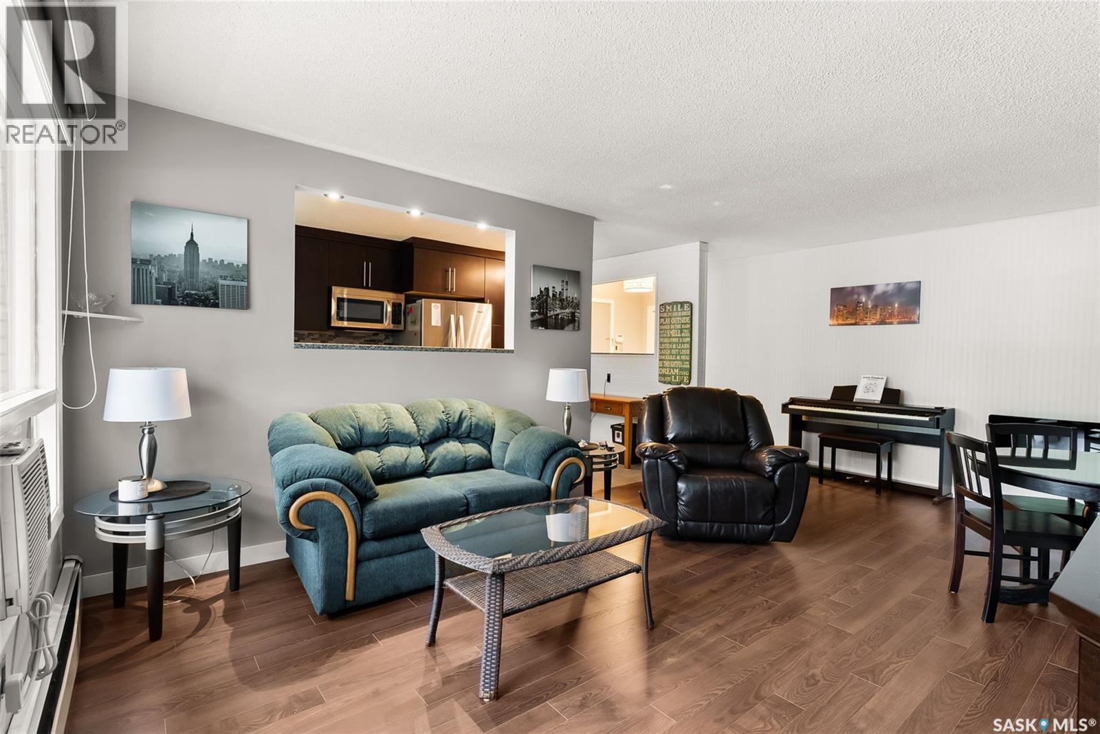 Photo 5 of 10 38 Spence Street, Regina SK