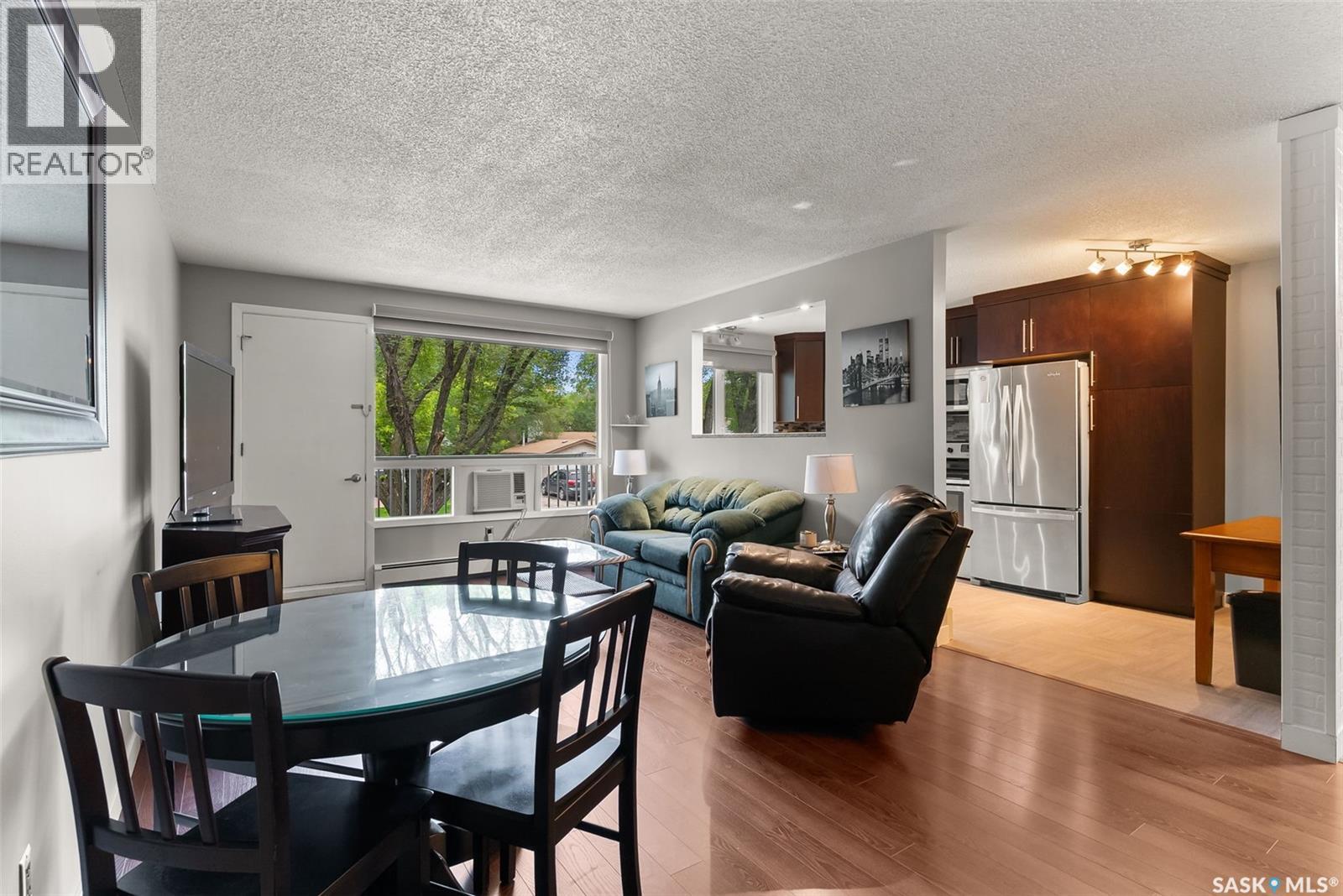 Photo 6 of 10 38 Spence Street, Regina SK