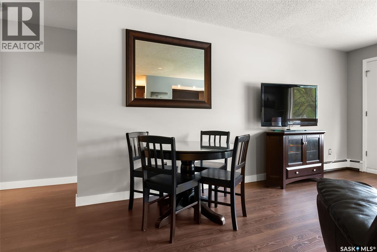 Photo 7 of 10 38 Spence Street, Regina SK
