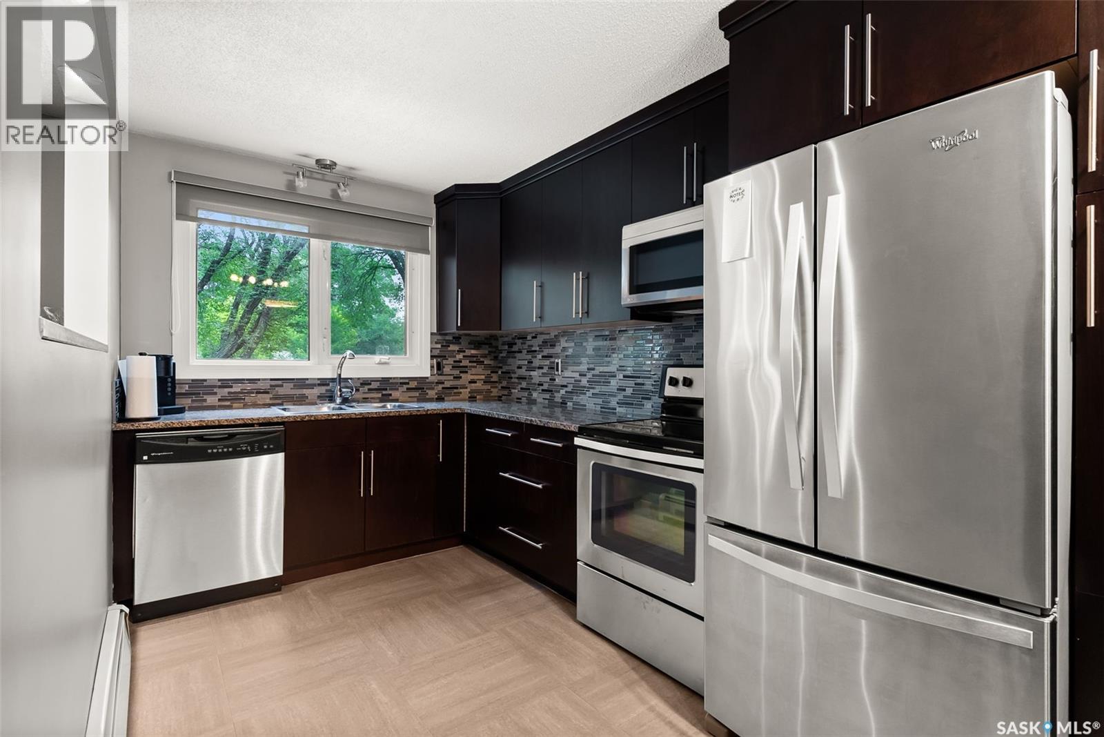 Photo 8 of 10 38 Spence Street, Regina SK