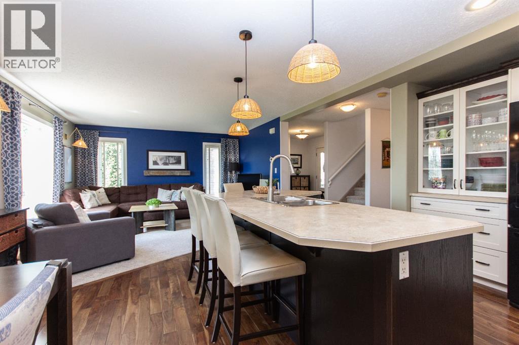 Photo 12 of 152 Iverson Close, Red Deer AB