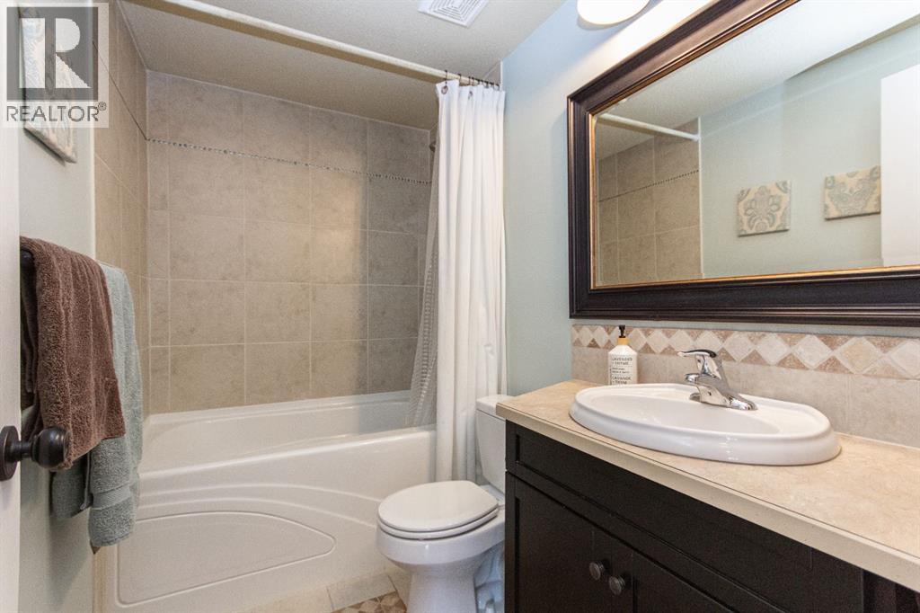 Photo 42 of 152 Iverson Close, Red Deer AB