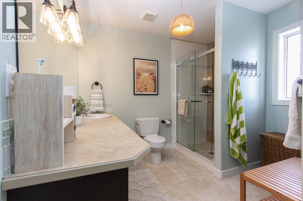 Photo 35 of 152 Iverson Close, Red Deer AB