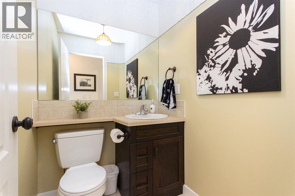 Photo 23 of 152 Iverson Close, Red Deer AB