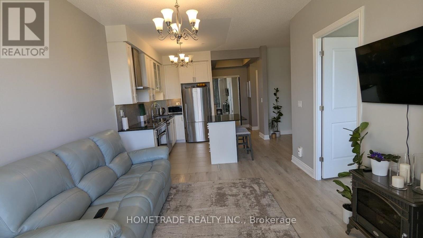 Photo 19 of 201 B 9090 Yonge Street, Richmond Hill ON