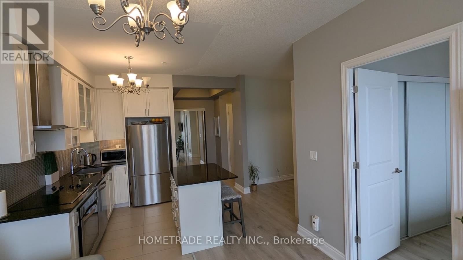 Photo 15 of 201 B 9090 Yonge Street, Richmond Hill ON