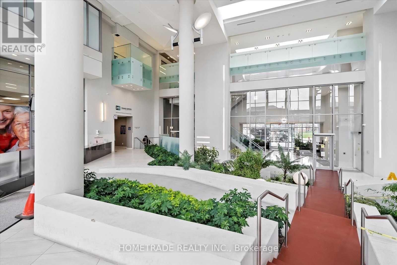 Photo 29 of 201 B 9090 Yonge Street, Richmond Hill ON