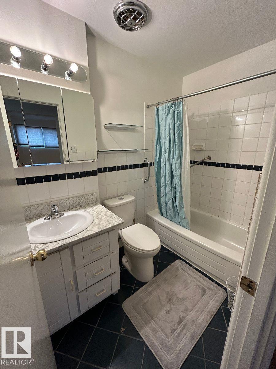 Photo 7 of 14528 87 Av Nw, Edmonton AB