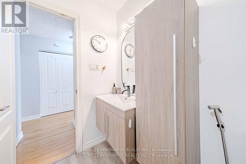 Photo 26 of 1534 Westminster Place, Burlington ON
