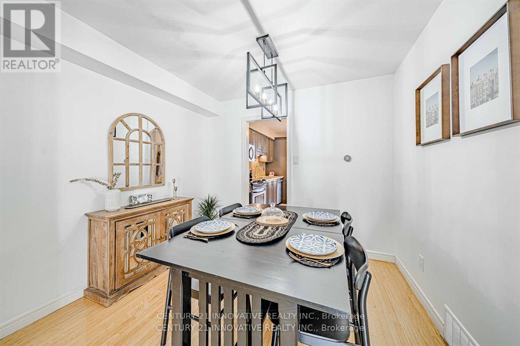 Photo 17 of 1534 Westminster Place, Burlington ON