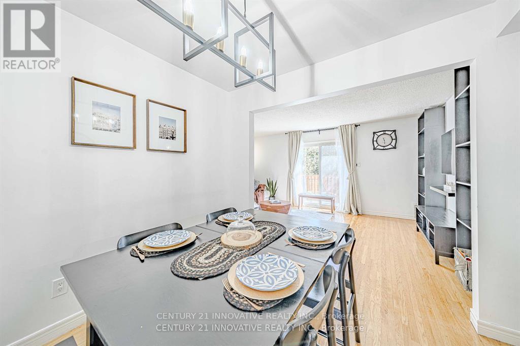 Photo 12 of 1534 Westminster Place, Burlington ON