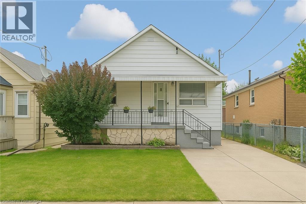 Photo 3 of 378 Waverly Street, Hamilton ON