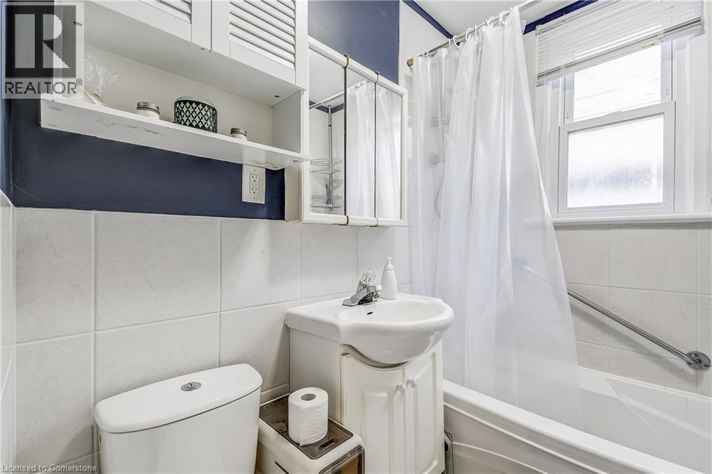 Photo 10 of 378 Waverly Street, Hamilton ON