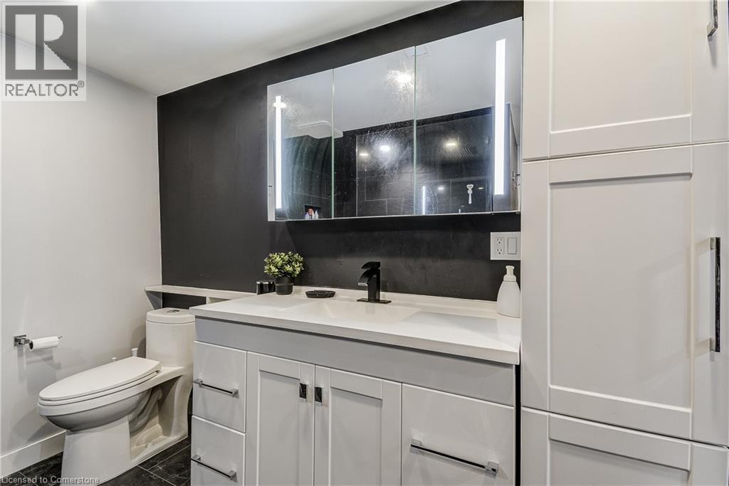 Photo 22 of 378 Waverly Street, Hamilton ON
