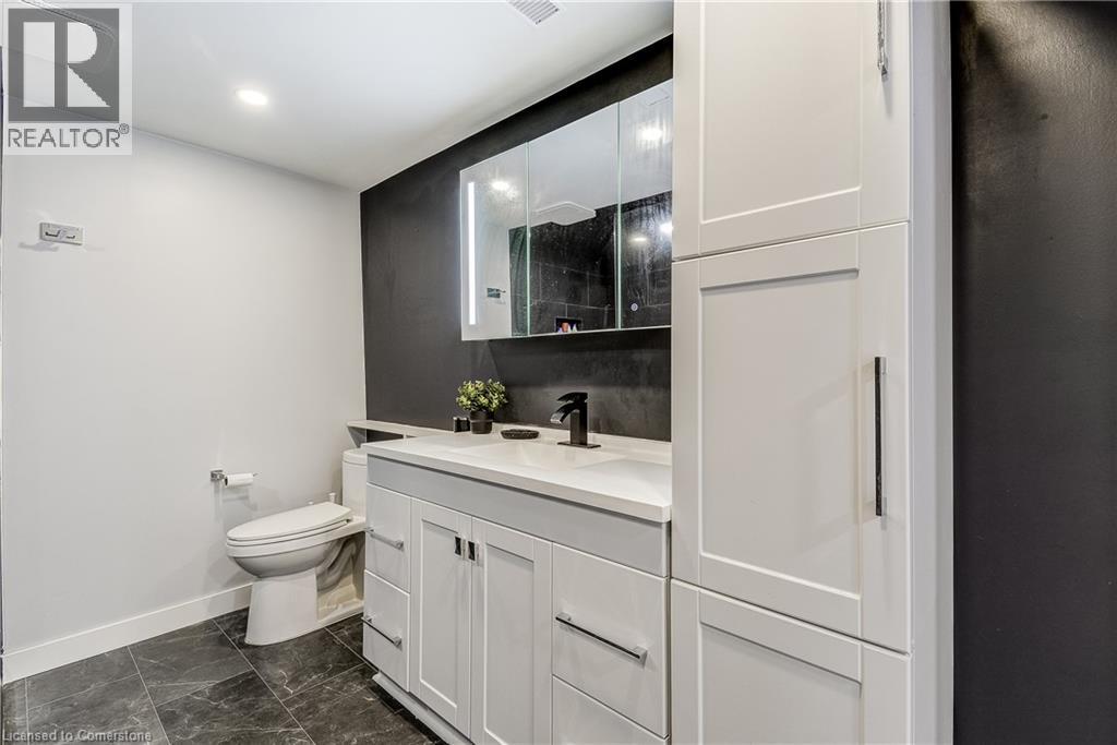Photo 21 of 378 Waverly Street, Hamilton ON