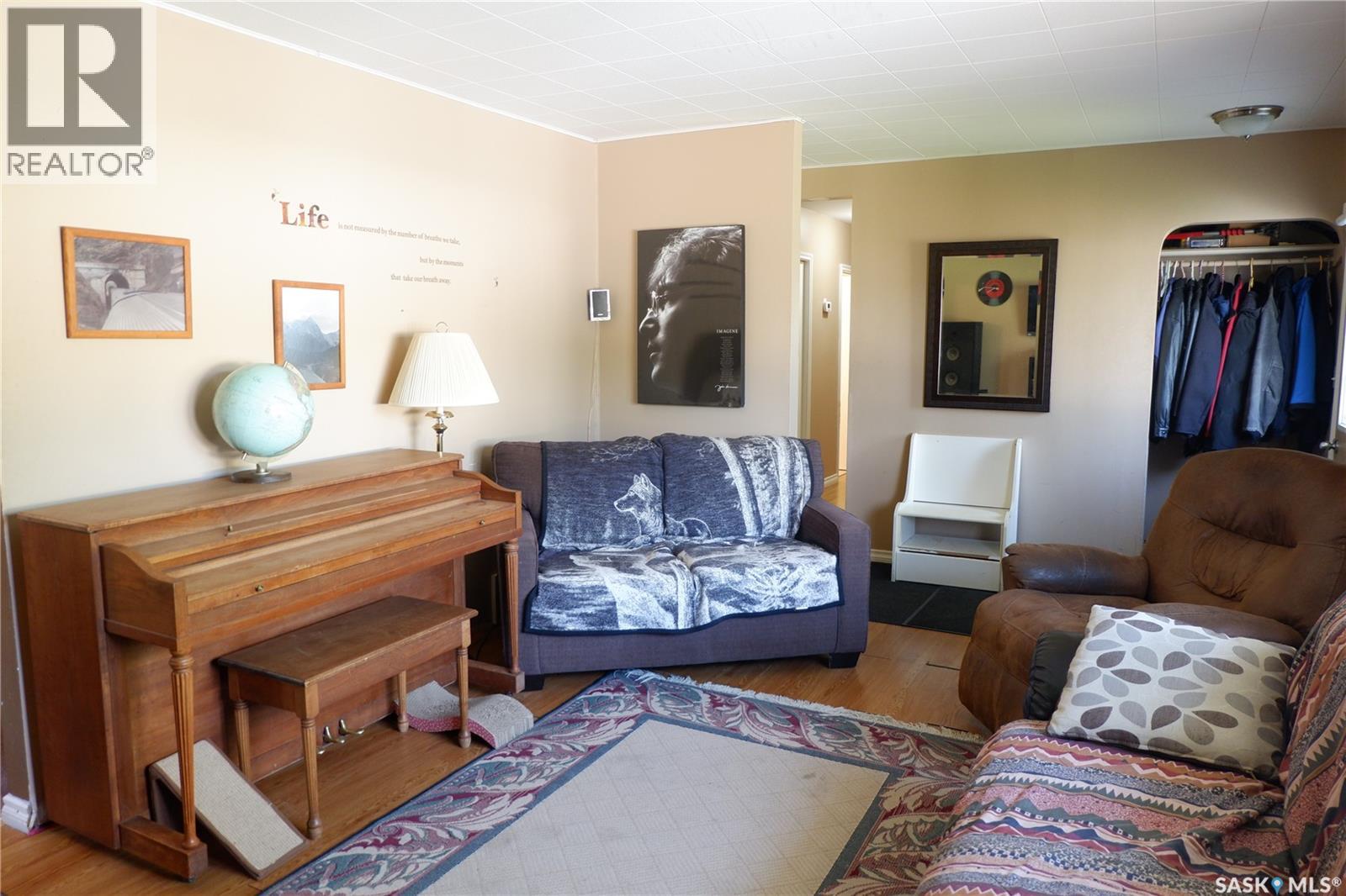 Photo 10 of 314 Columbus Drive, Rockglen SK