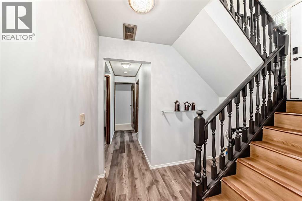Single Family House Bi-level for Sale in  Pensville Road SE Penbrooke Meadows Calgary 