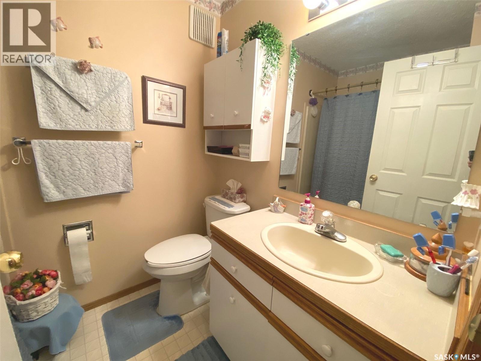 Photo 16 of 104 561 Broadway Street W, Fort Quappelle SK