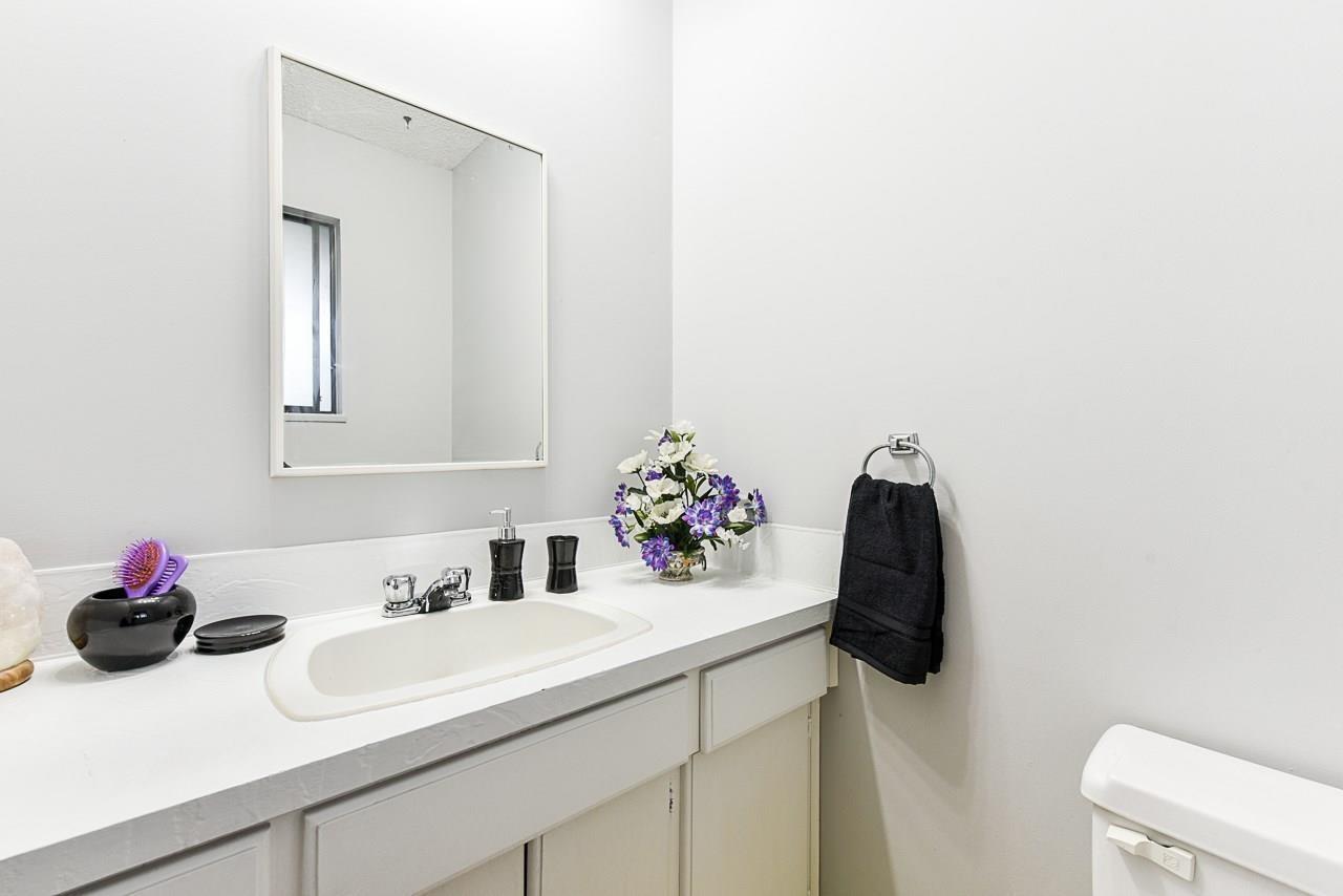 Photo 17 of 11516 Parkwood Place, Delta BC