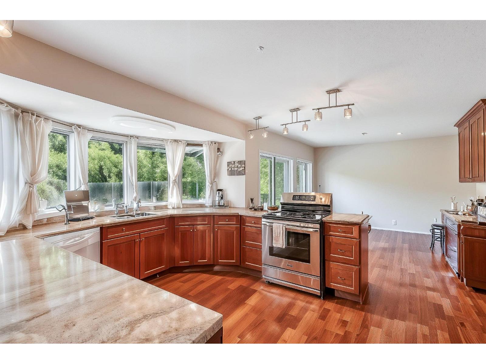 Photo 8 of 2644 140 Street, Surrey BC