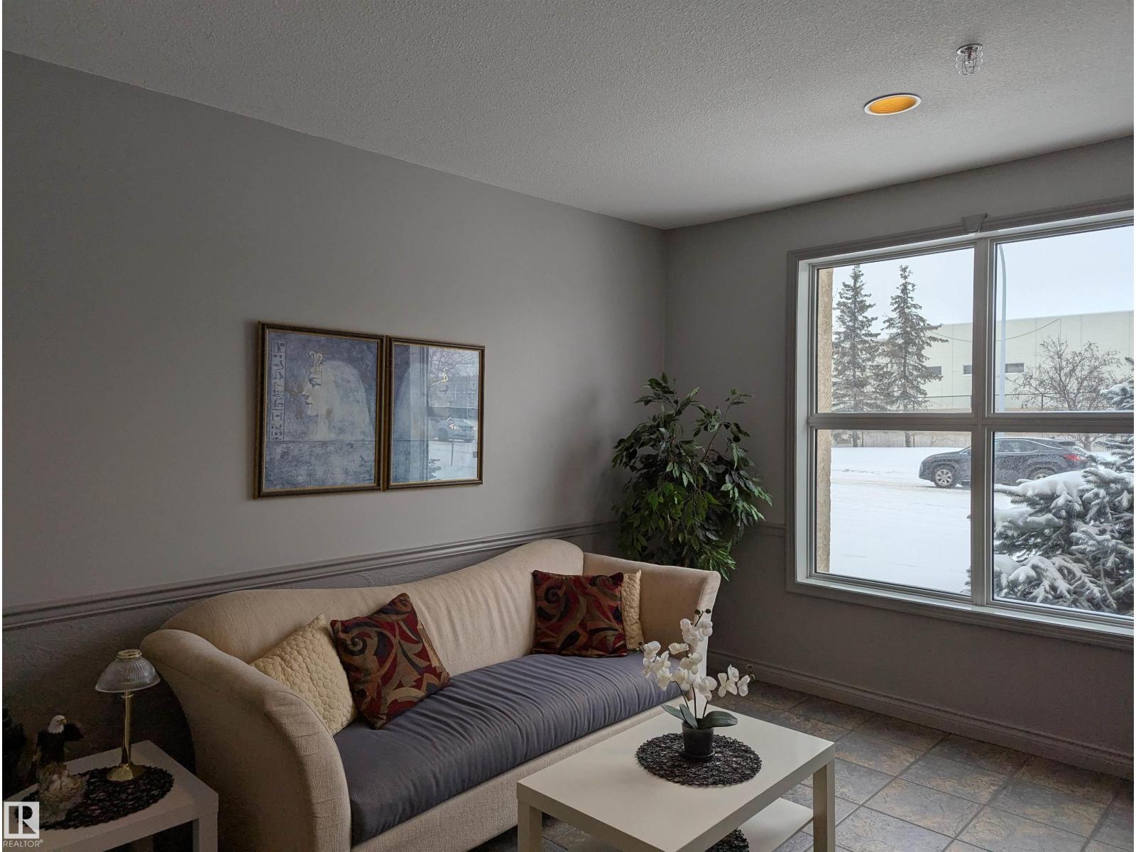 Photo 27 of 208 10421 42 Av Nw, Edmonton AB