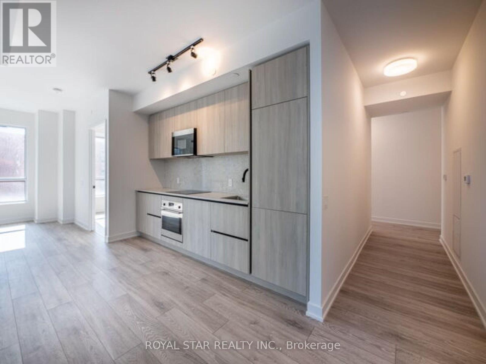 Photo 6 of 1007 108 Peter Street, Toronto ON