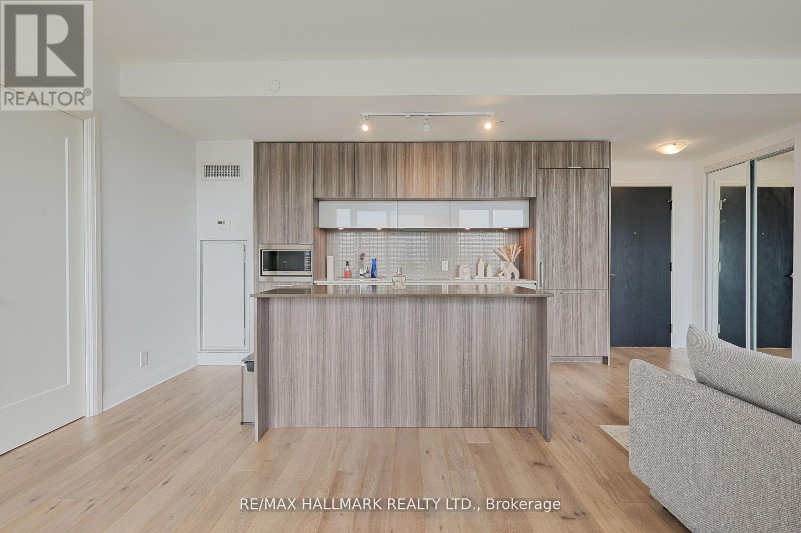 Photo 14 of 601 151 Avenue Road, Toronto ON