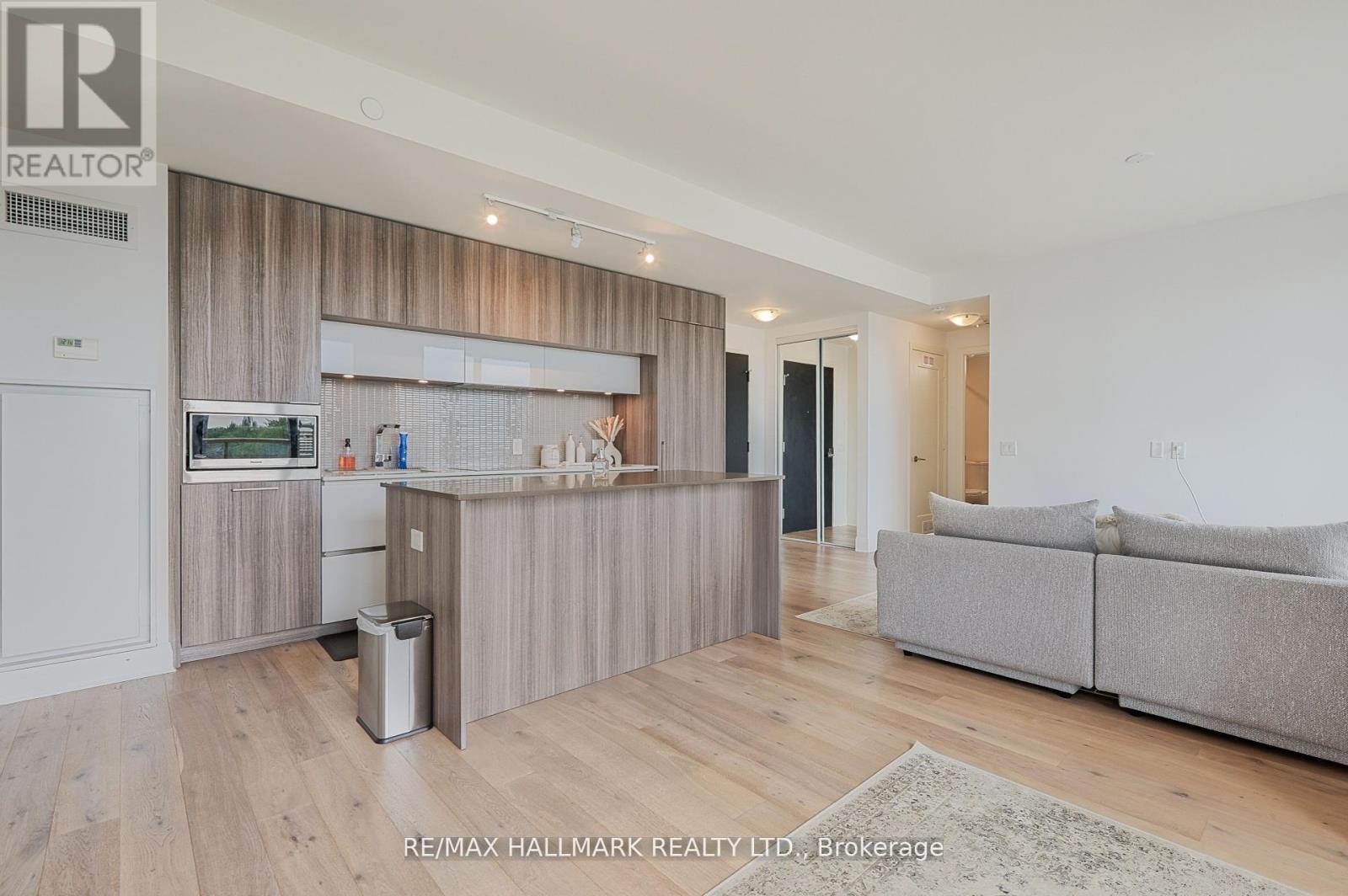 Photo 15 of 601 151 Avenue Road, Toronto ON
