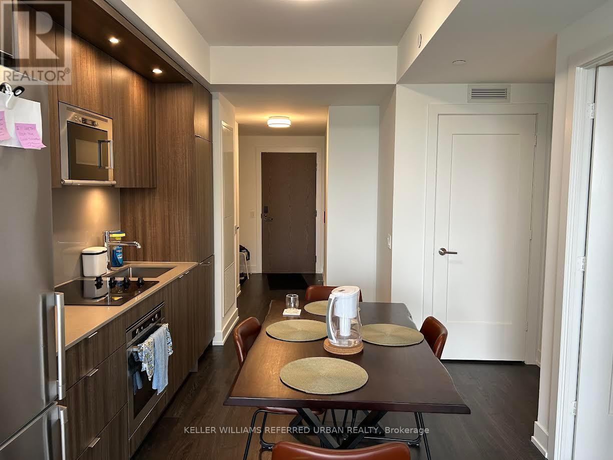 Photo 6 of 1438 20 Inn On The Park Drive, Toronto ON